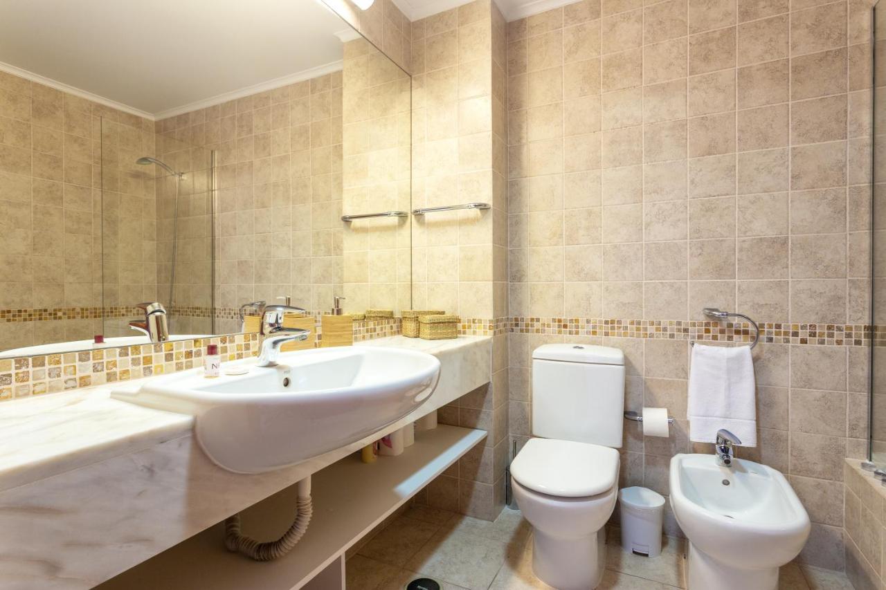 Host Wise - Bright Cozy Flats W Terrace & Pool Apartment Куартейра Екстериор снимка